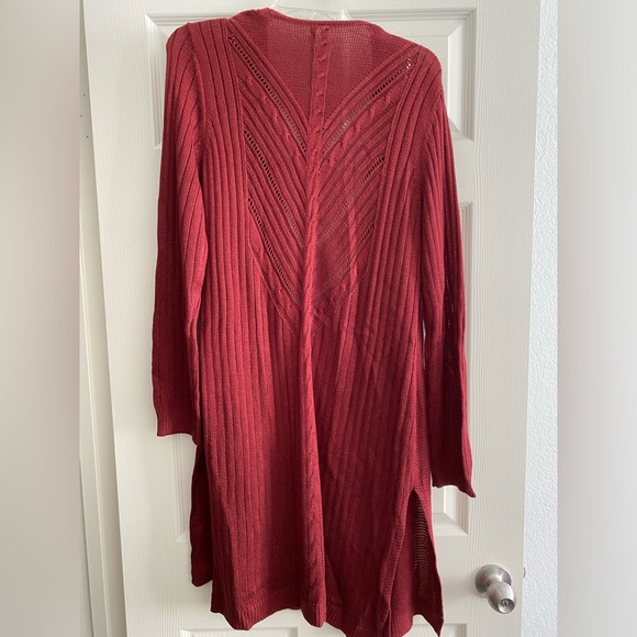 Women’s Cable-knit Cardigan Sweater - Picture 2 of 4